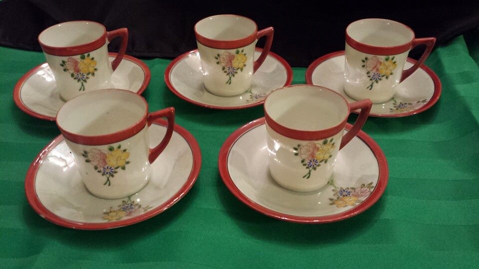 Vintage Made in Occupied Japan Demitasse Set of 5 Tea Cups and Saucers