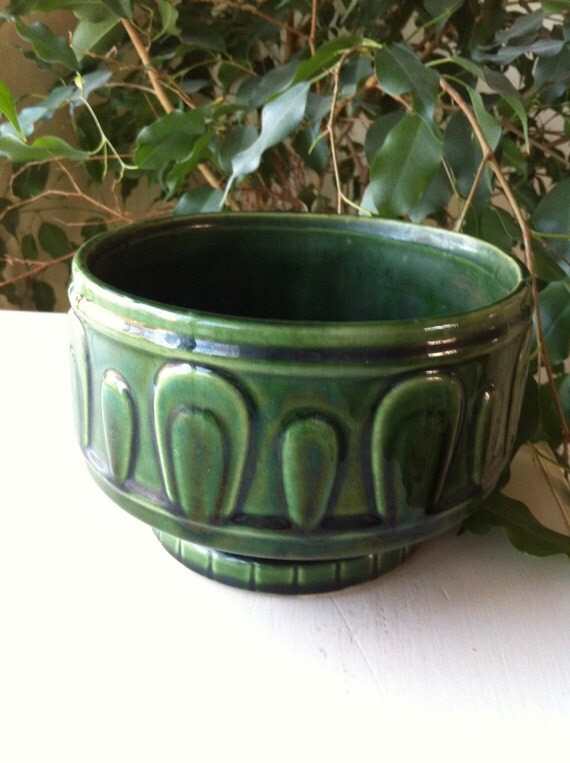 Vintage Green Art Pottery Unmarked by 2TownCreekTreasures on Etsy