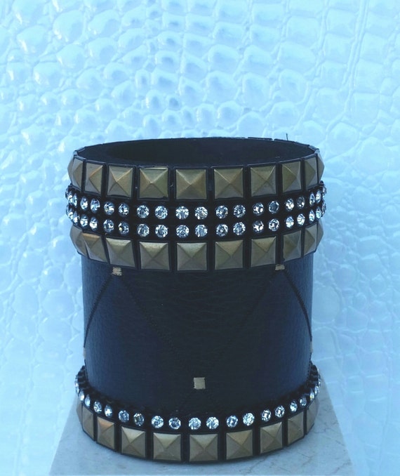 Decorative Cold Drink Holder. Avant Garde. Black Leather and