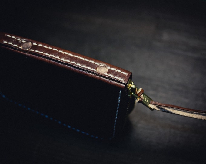 Hand-dyed Leather Mini Zip Wallet/ Minimalist Wallet / Small leather wallet / Leather Wallet/ Card wallet/ Pocket wallet