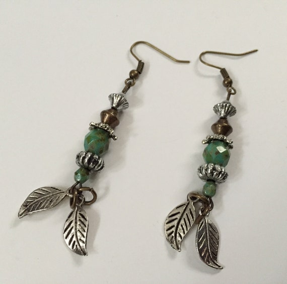 Boho Chic Style Earrings//Turquoise Hippie Dangling/Drop