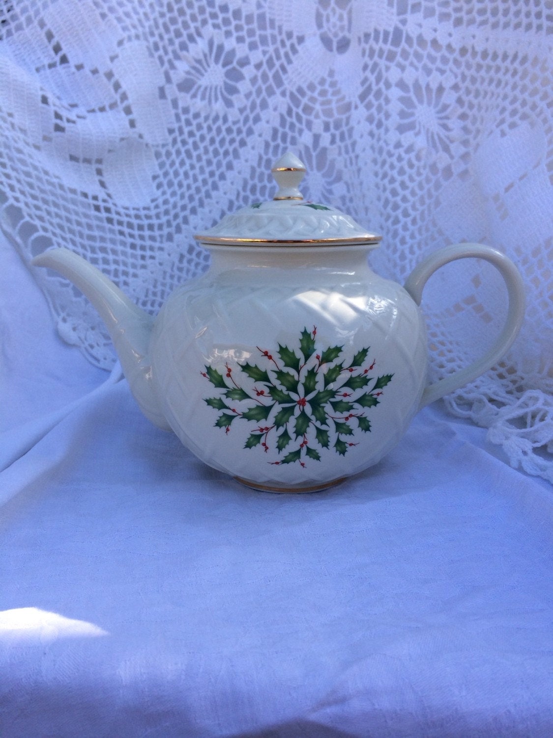 Lenox Dimension Collection Holiday Teapot Haute Juice