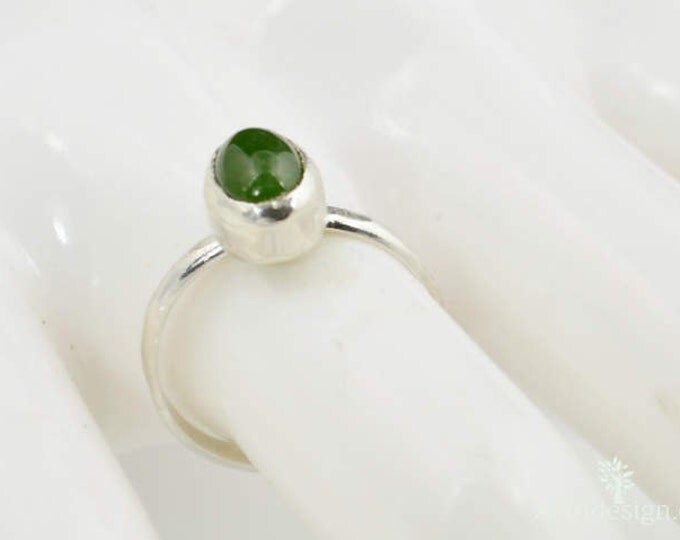 Silver Jade Ring, Jade Ring, Pure Jade Ring, Jade Jewelry, Green Ring, Natural Jade, Stacking Ring, Gemstone Ring, Nephrite Jade