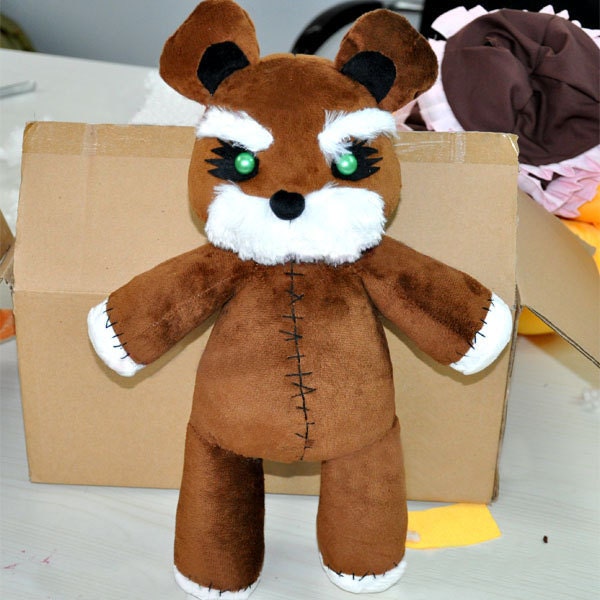 annie plush aot