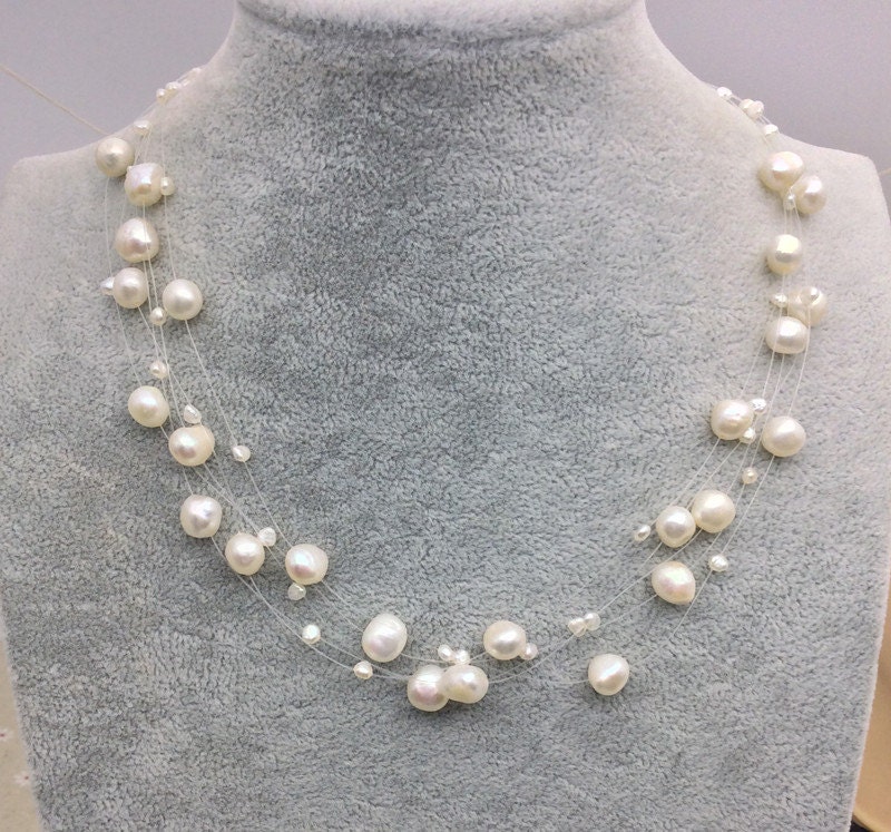 pearl floating necklaceillusion pearl necklace Multiple