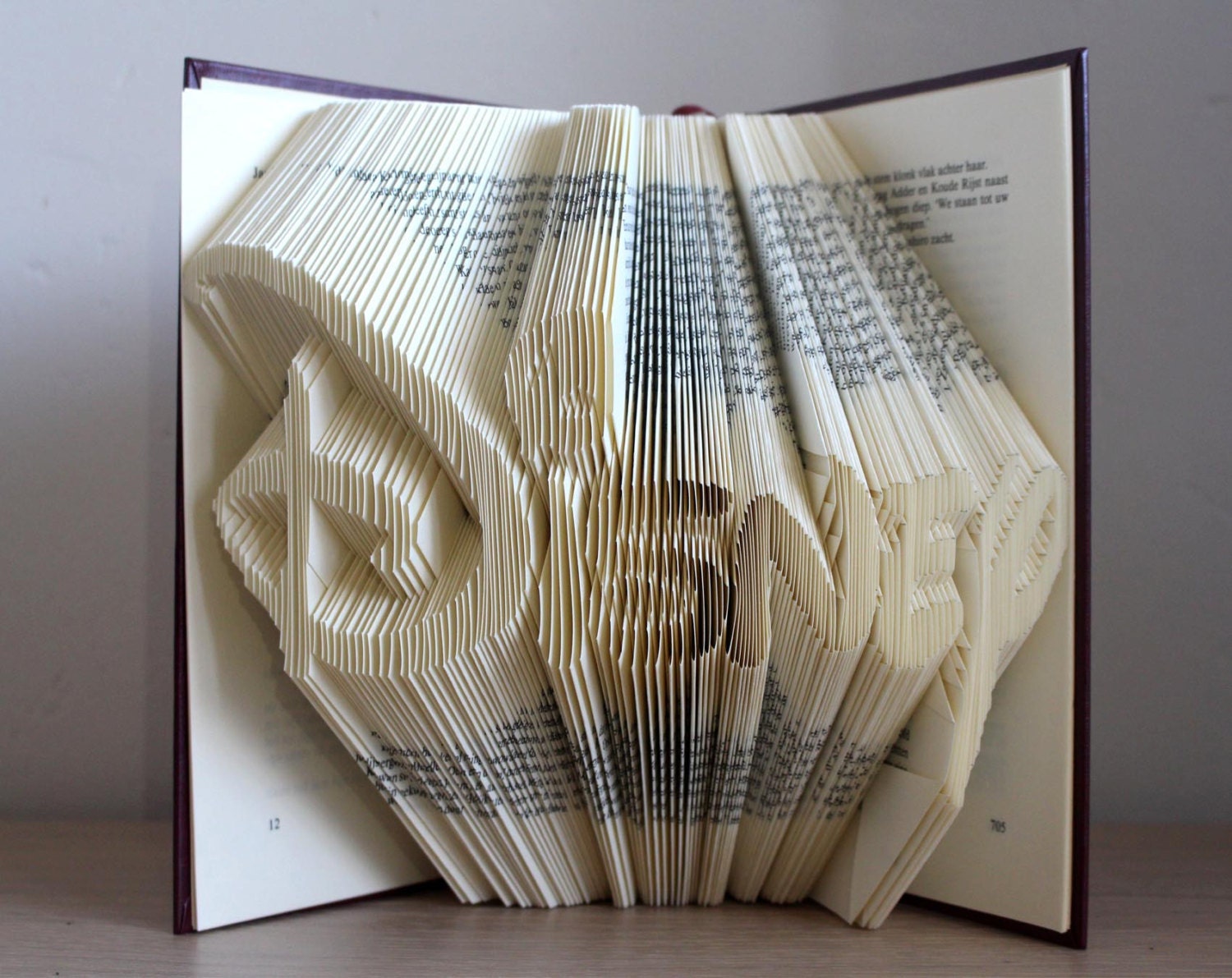 Fold book art. Book Folding книжное складывание. Горынчик из книги.