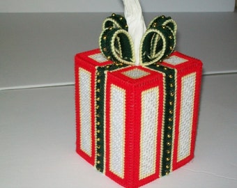 Christmas tissue box. Done in plastic canvas.