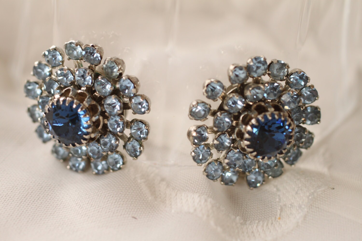 PRICE CUT Vintage Weiss NY Clip On Earrings by GrammaCsCloset