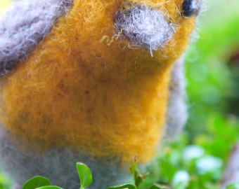 Needle felted bird, felt robin. Needlefelted animal, needlefelted bird. Felted bird, felt woodland animal. Woolfelt bird, easter decor