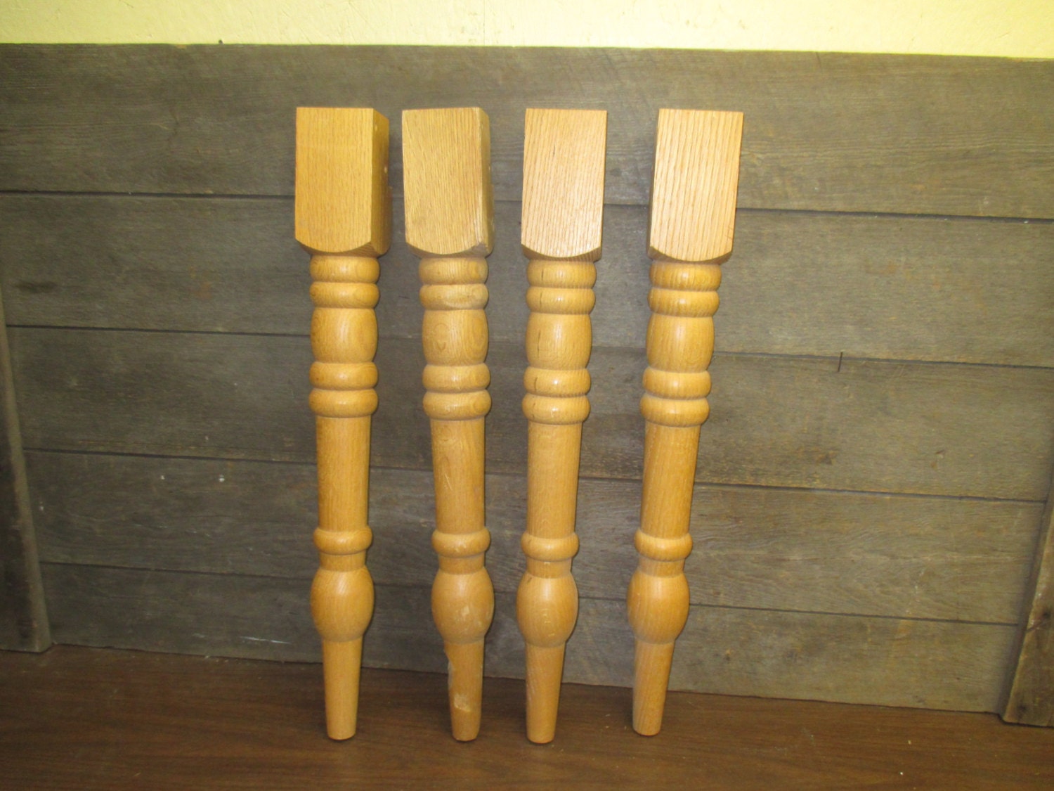 4 Oak Spindles Posts Table Lags Support Pillars Architectural Columns ...