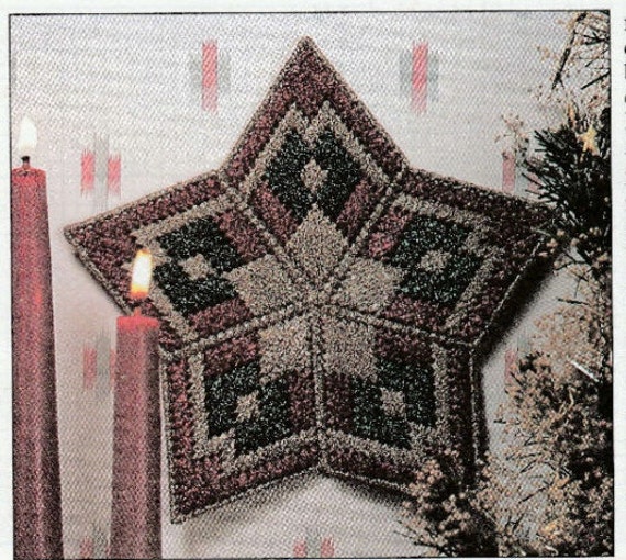 Beautiful Christmas Star Quilt Wall Hanging in Plastic Canvas