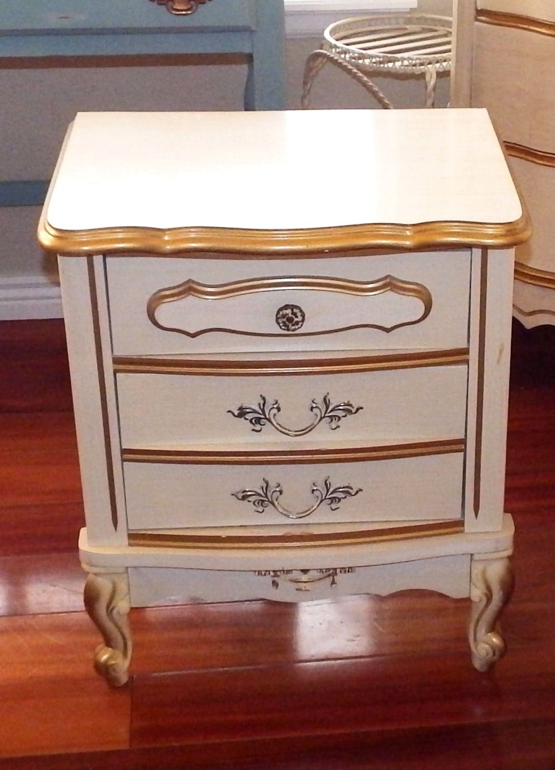 Vintage Shabby Chic French Provincial Nightstand/ Side Table Haute Juice