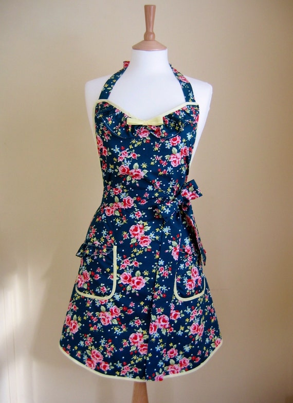 Vintage Style Apron With Ruffle and Bow / Retro Apron / Floral