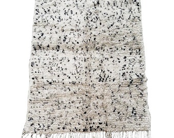 Vintage Moroccan Rug - Natural virgin wool - small AZILAL RUG