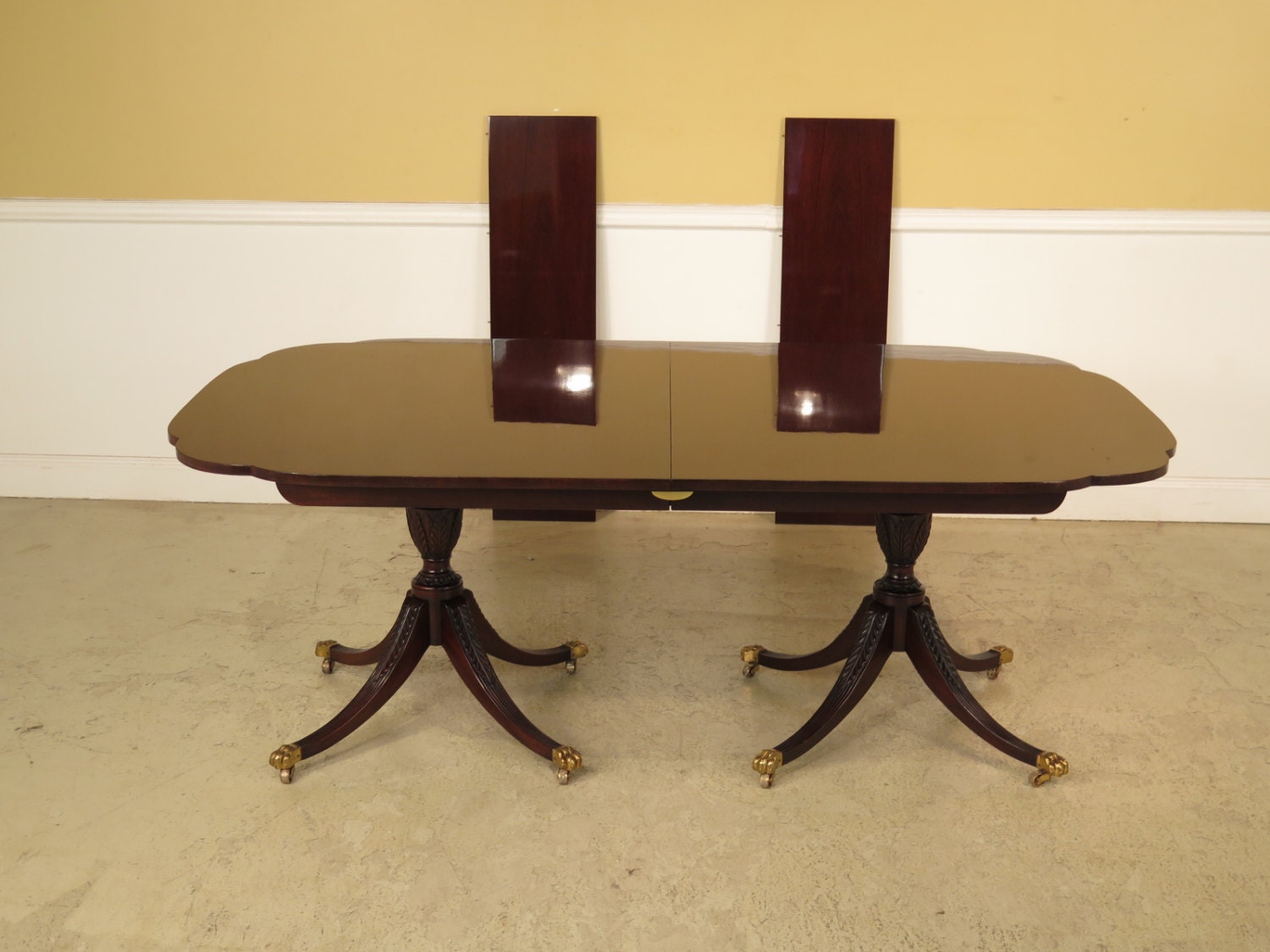 kindel dining room table