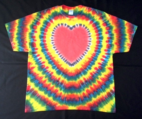 how to make a tie dye shirt with a heart