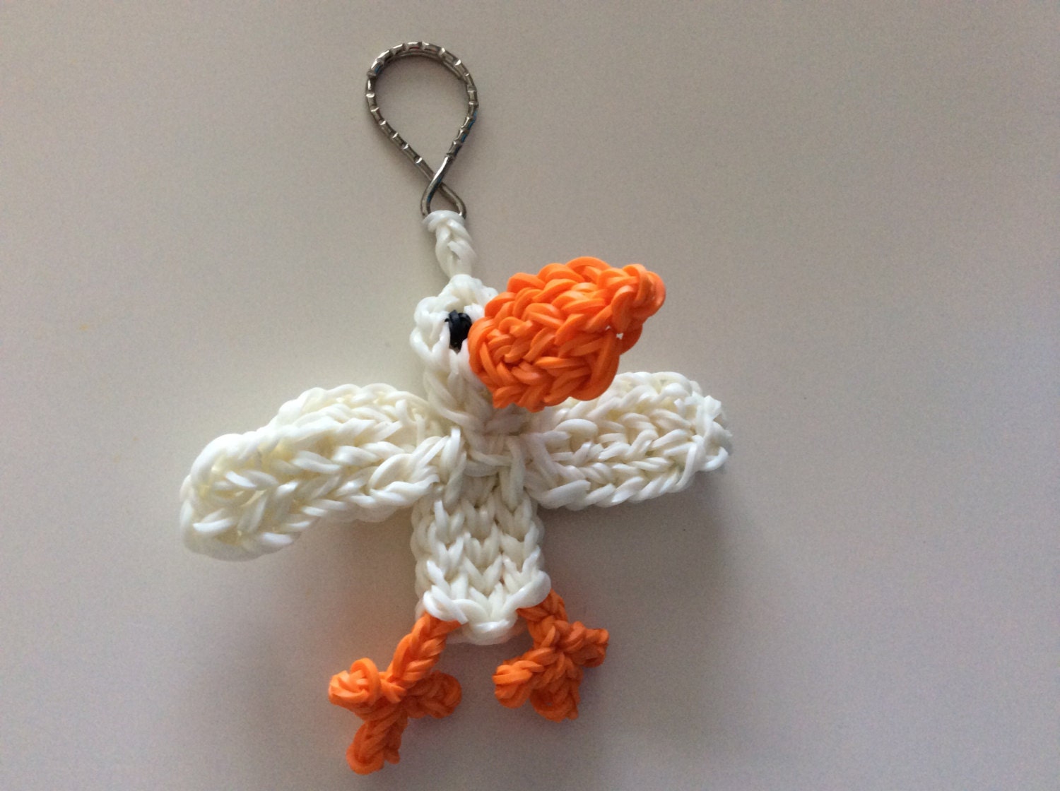 Rubber Band Pelican KeychainRainbow Loom by BestLifeEverDesigns