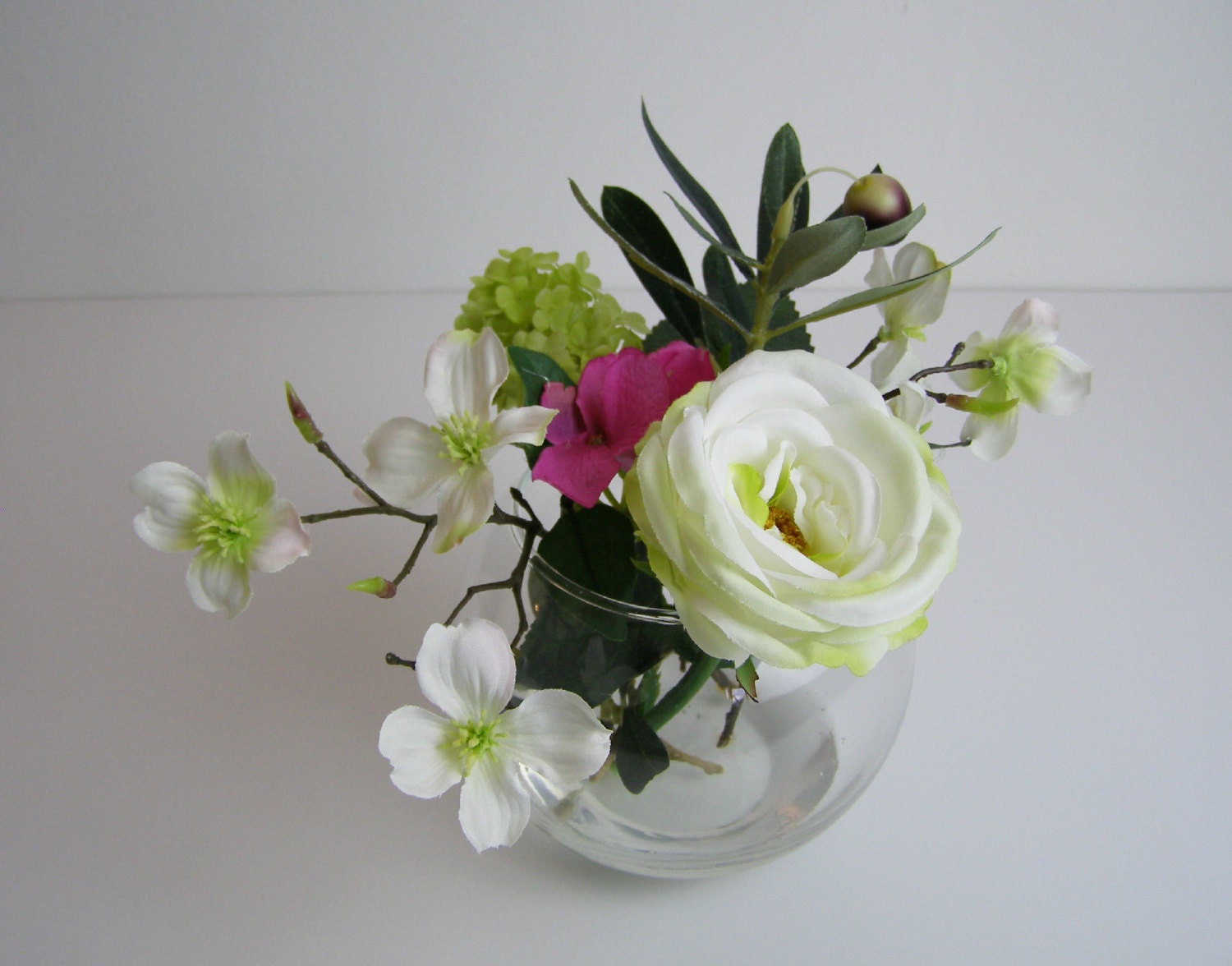 SIA silk flowers arrangement clear glass vase pink hydrangea
