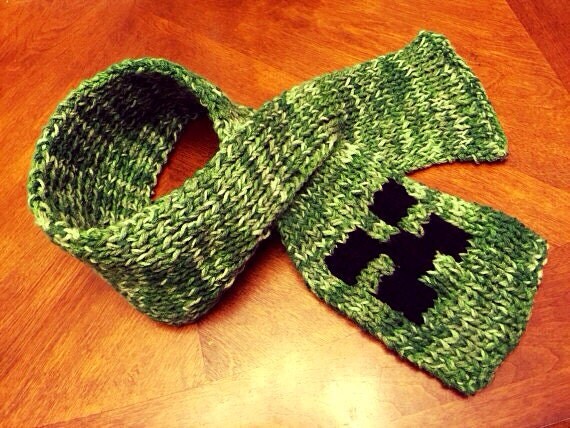 Minecraft Creeper Hand Knitted Scarf, winter scarf, Minecraft scarf, ski scarf