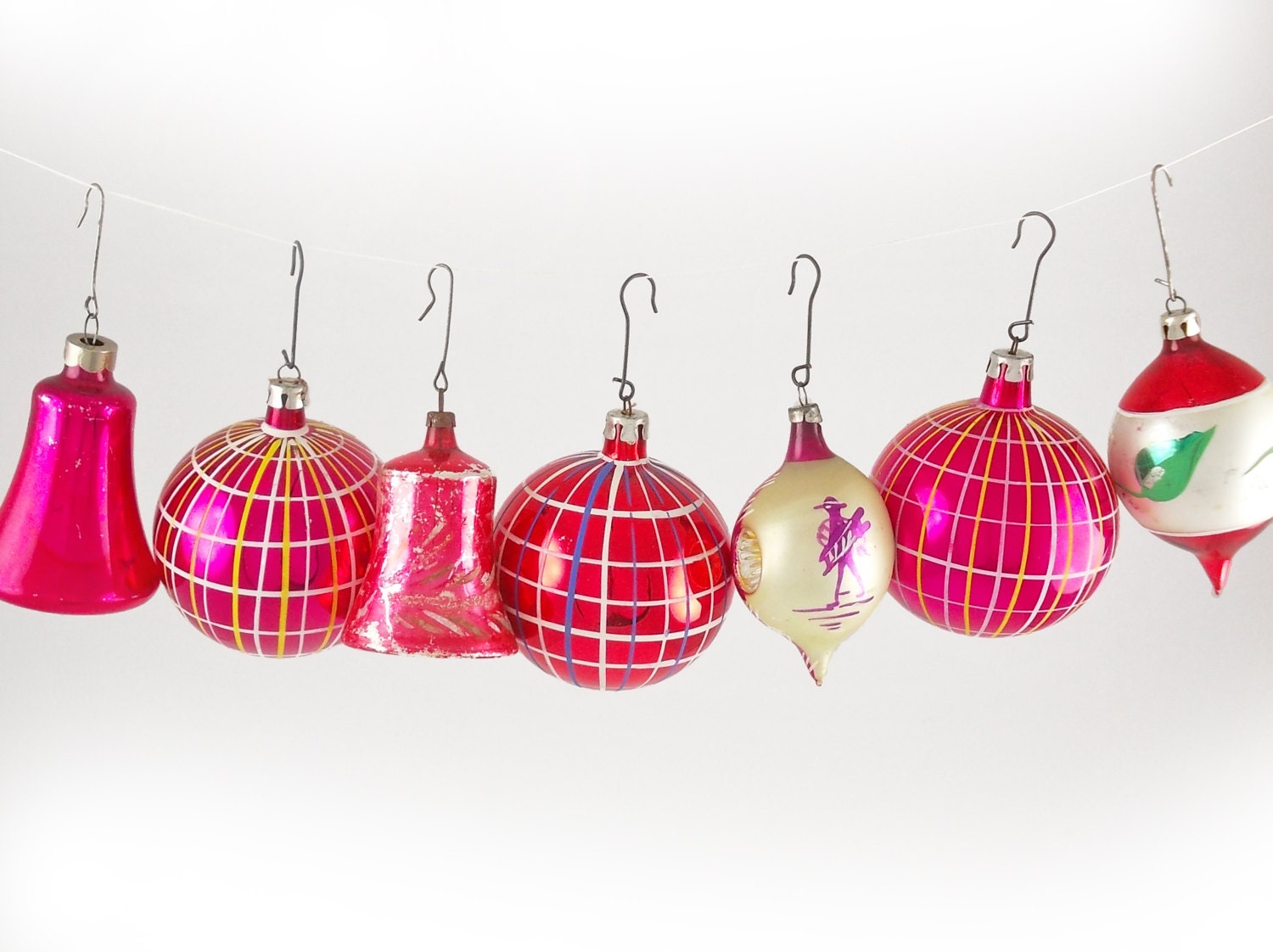 glass christmas ornaments magenta and red large glass balls glass christmas ornaments magenta and red large glass balls