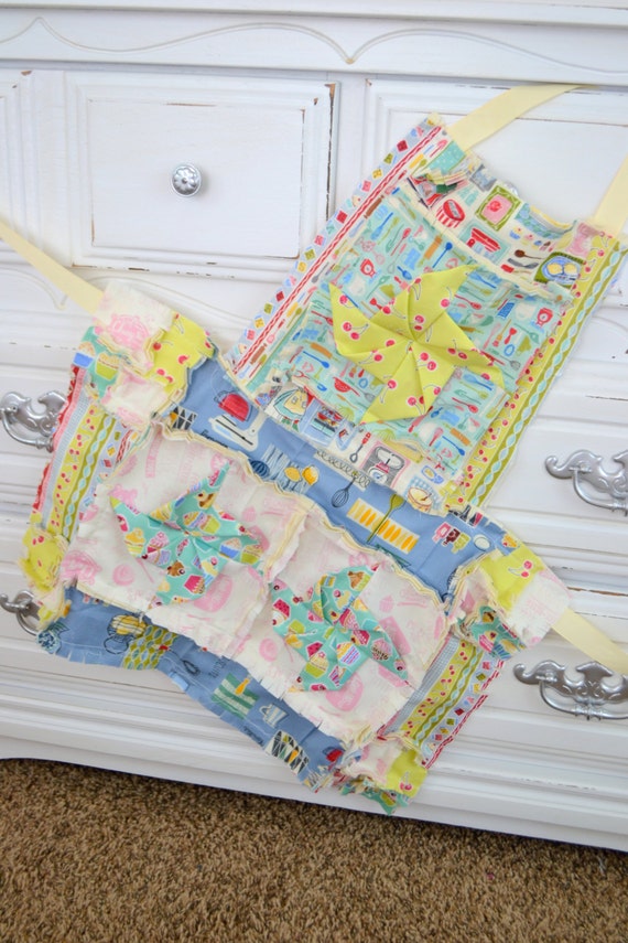 https://www.etsy.com/listing/212603580/rag-apron-pattern-with-pinwheel-for?