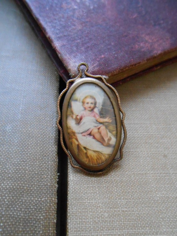 religious baby jesus sacrament jewelry pendant catholic