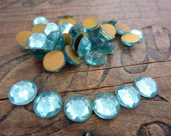 Vintage Glass Rhinestone Aqua Rauten Rose 9mm Faceted (6)