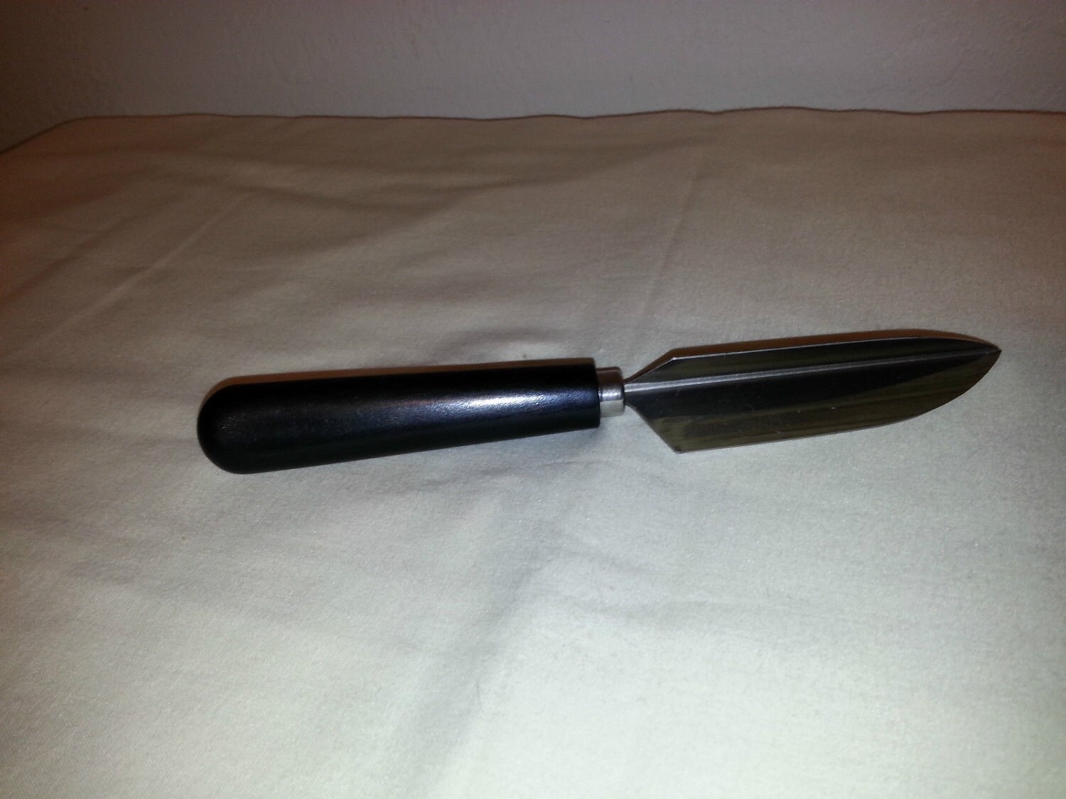 Vintage Pampered Chef VShaped Knife by Pickersistersyorktwn