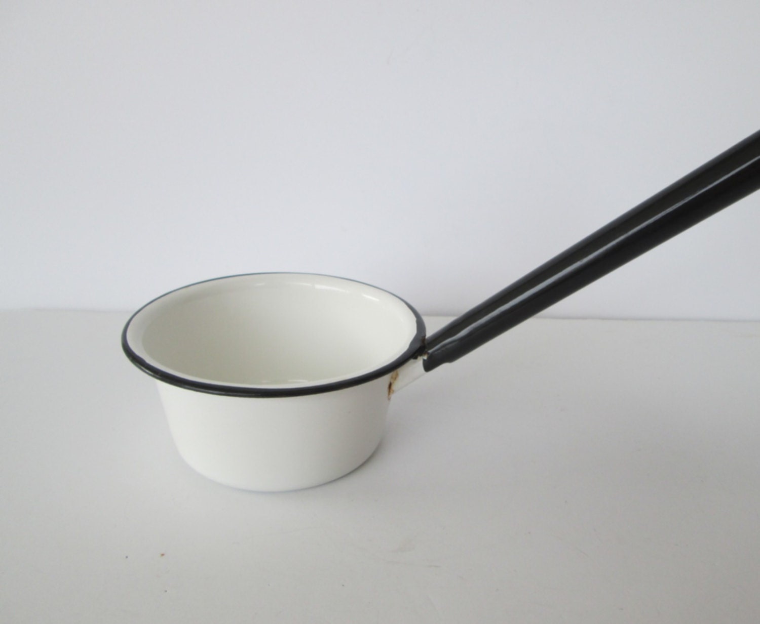 White & Black Enamelware Ladle Haute Juice