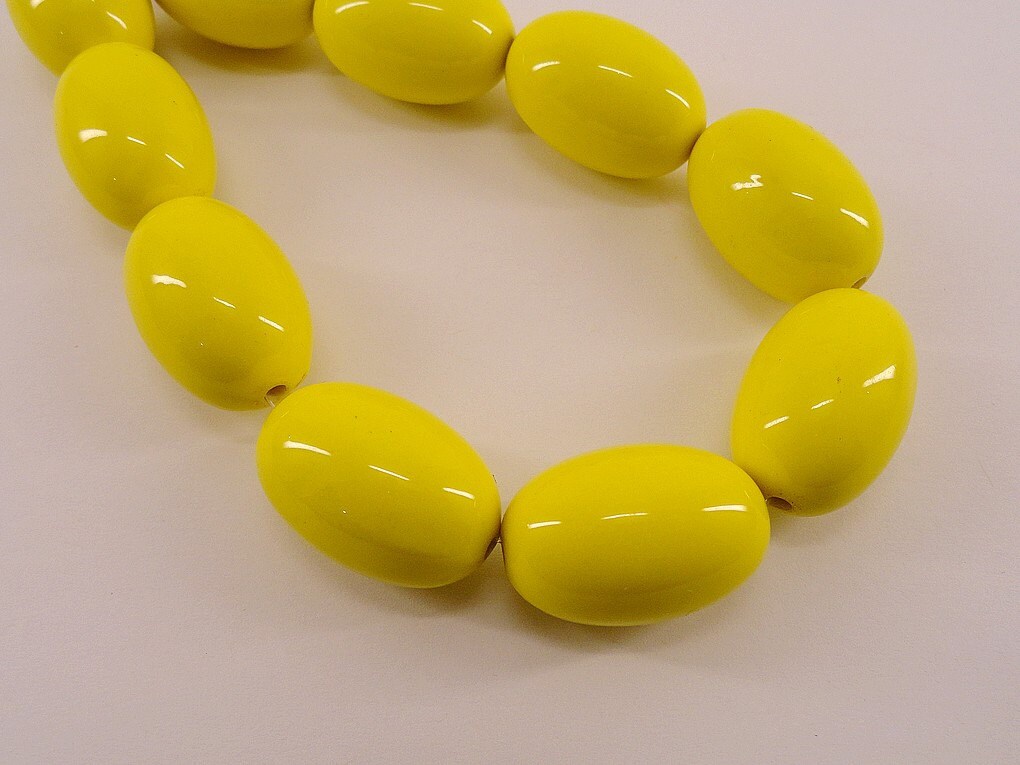 Large yellow oval acrylic plastic beads solid color chunky