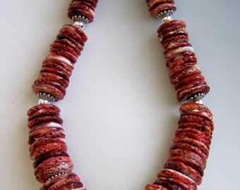 Oyster Beaded Tee Chocolate