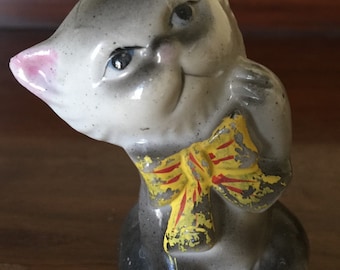 Vintage Japan Smiling kitty cat Figurine
