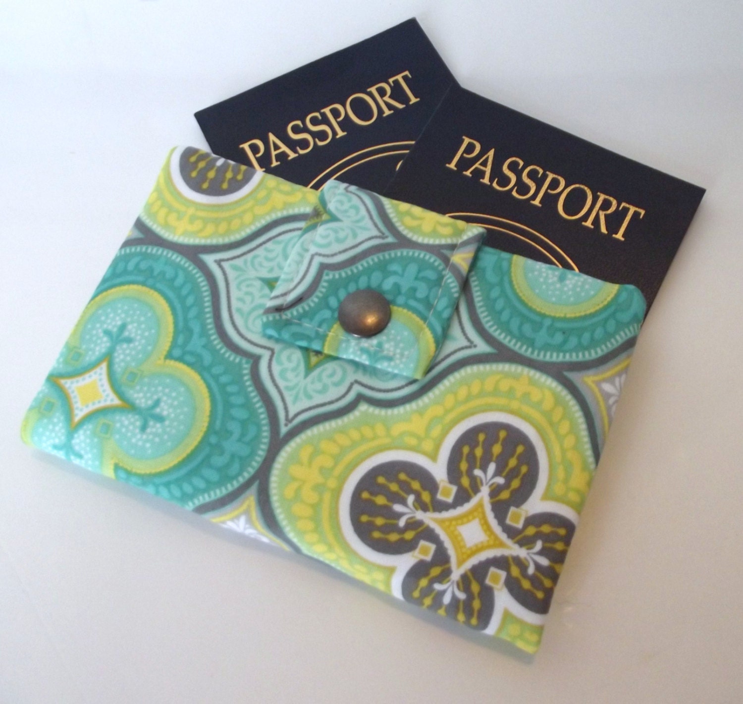 Dollbirdies Small Passport Wallet with Zipper by Dollbirdies