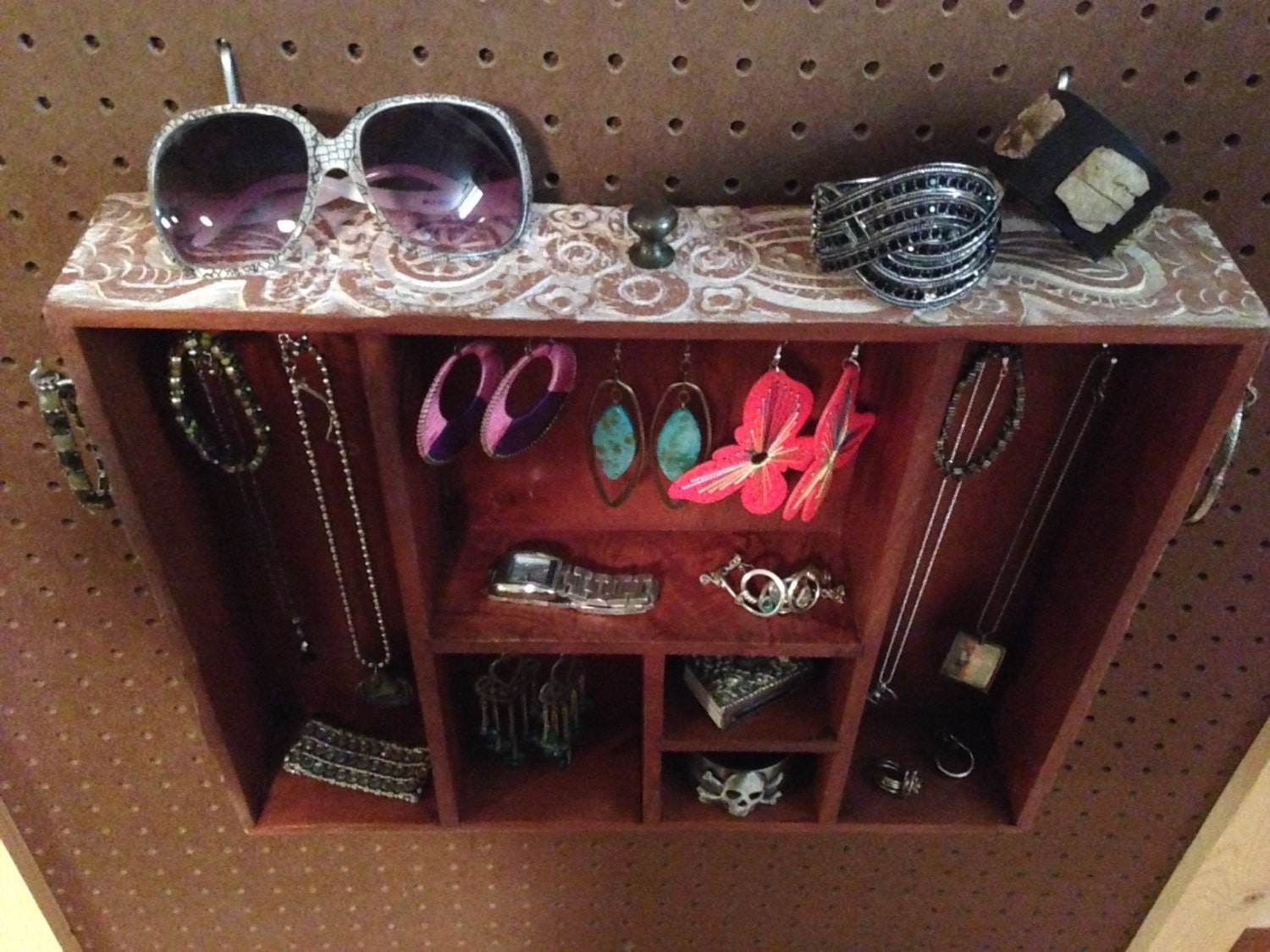 Upcycled Jewelry Holder Organizing Display by KelkoDesign
