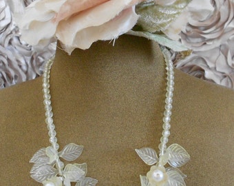 1950's Plastic Floral Necklace