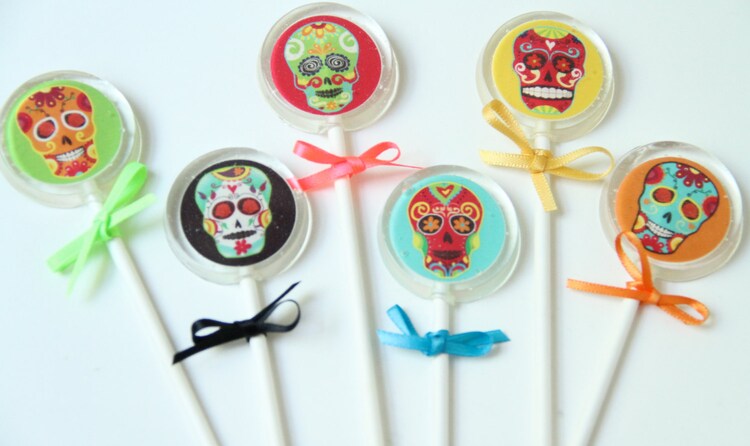 Sugar Skull Day of the Dead Lollipops 6 pieces by sweetniks