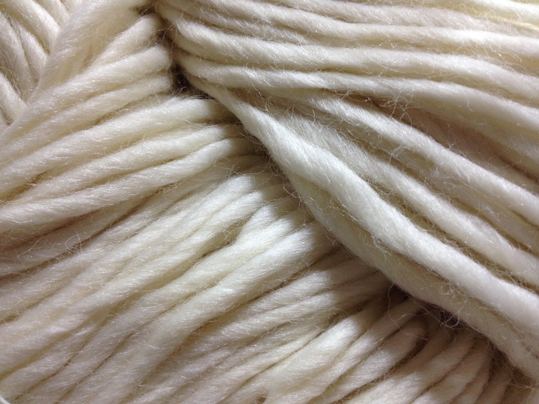 Fine Australian Wool Single Ply Super Bulky by HeartsDesireFiber