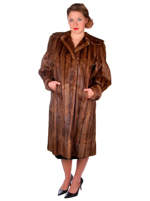 Fendi Brown Muskrat Fur Coat At 1stdibs Muskrat Fur Jacket With Coyote Collar