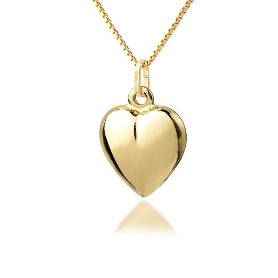 Gold Heart Necklace Heart Shaped pendant necklace by myrozmarin
