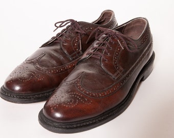 Items similar to 1950s Vintage So Manly Wingtip Gunboat Shoes-Stacy ...