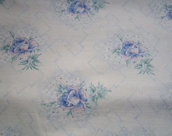 Vintage French Fabric Blue and Pink Tea Roses Suitable for Patchwork Quilting, Lavender Bags Feedsack