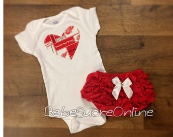 Detroit Redwings Outfit