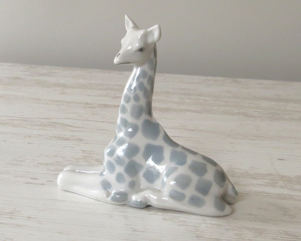 porcelain giraffe