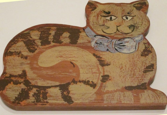 Wooden Folk Art Cat