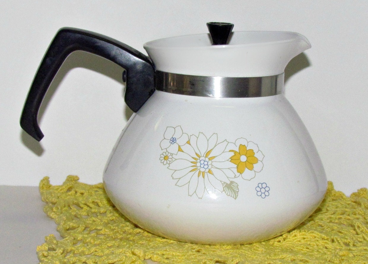 Vintage Corning 'Floral Bouquet' Teapot 6 Cup