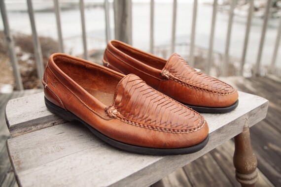 mens sperry leather slip on shoes