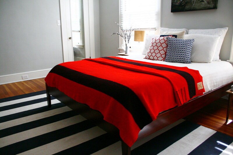Vintage Hudson Bay Blanket Four Point Red Black Stripe Wool Zoom