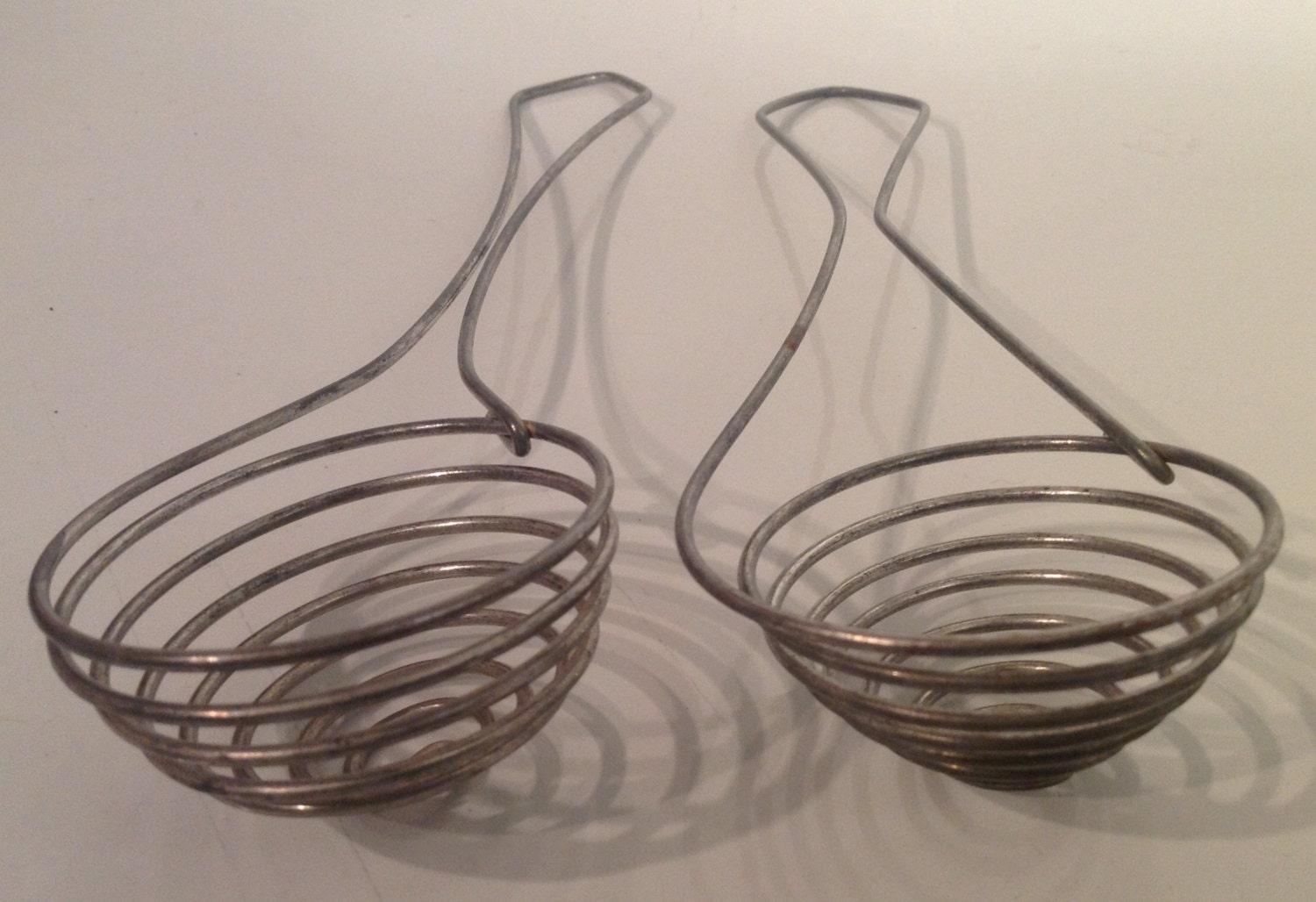 Vintage Wire Egg Separator/ Vintage Kitchen Tool