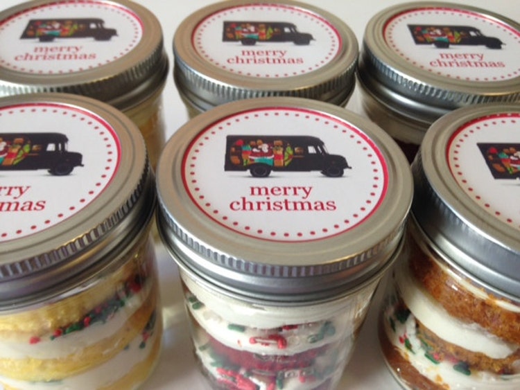 6 8oz Cupcakes In A JarMason JarsMerry by SweetSistersCupcake