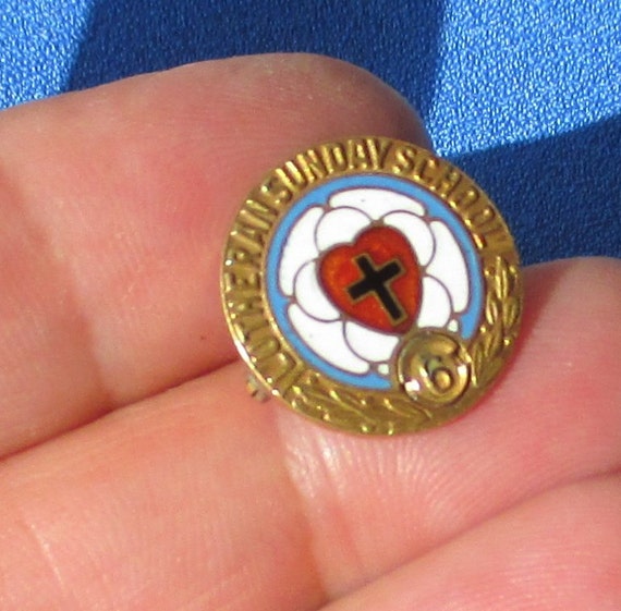 Lutheran Sunday School Enameled Pin